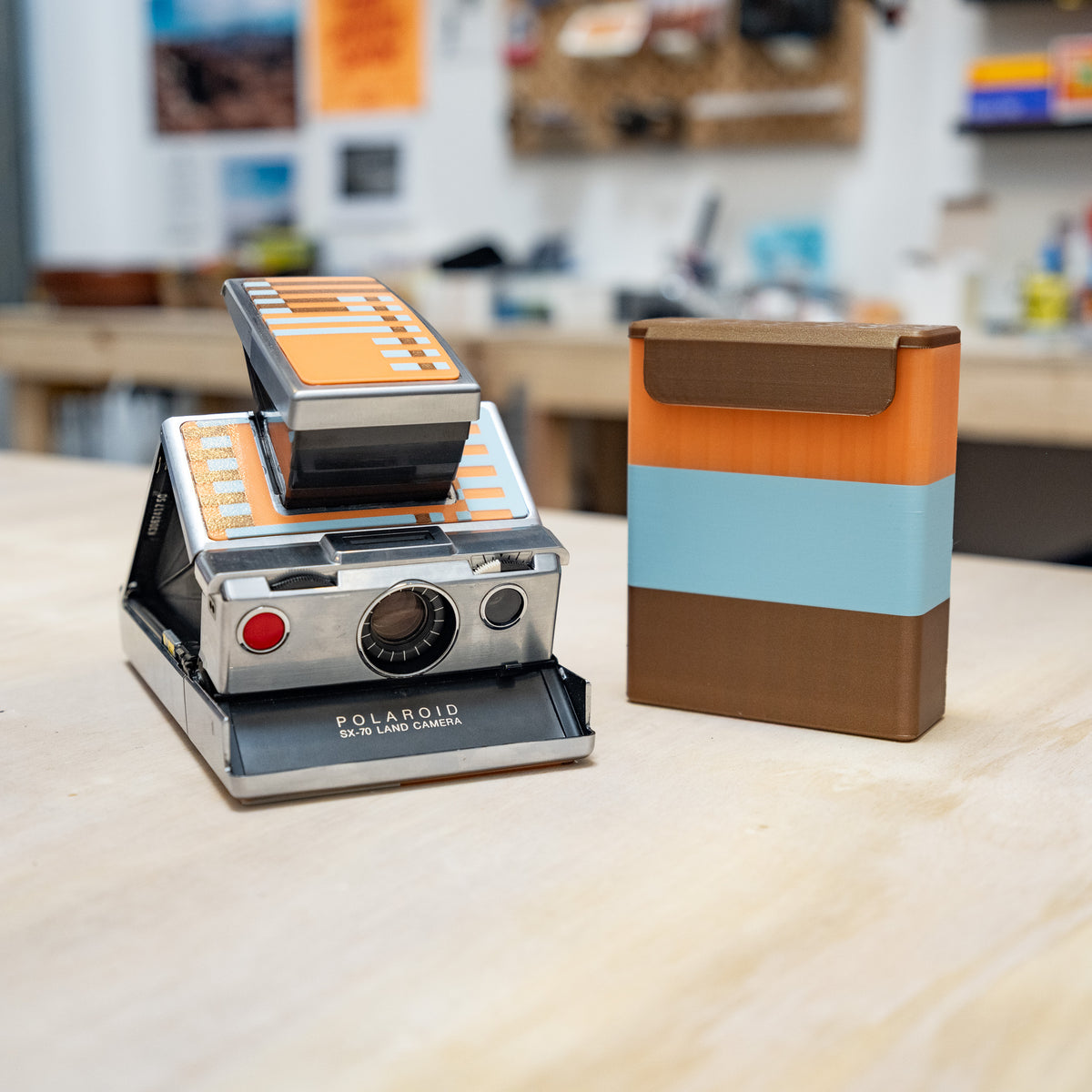 SX-70 Land Camera + Photo Holder Set (DCP-002-Gulf)